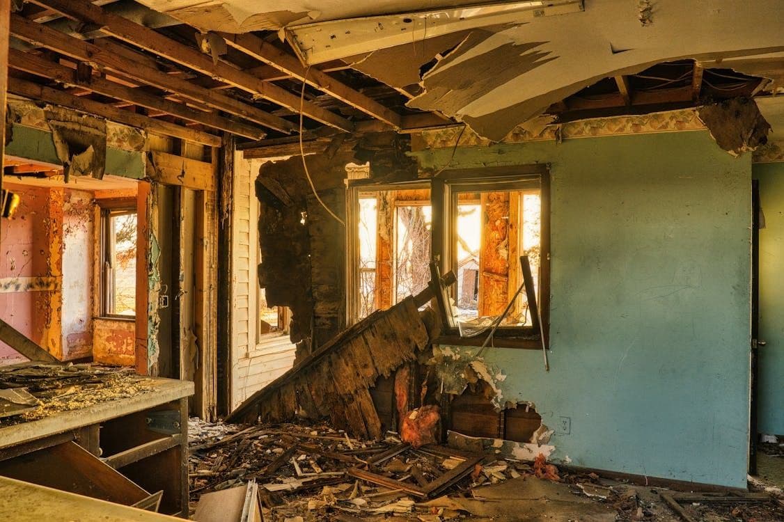 imgi_1_free-photo-of-destroyed-house-interior.jpg
