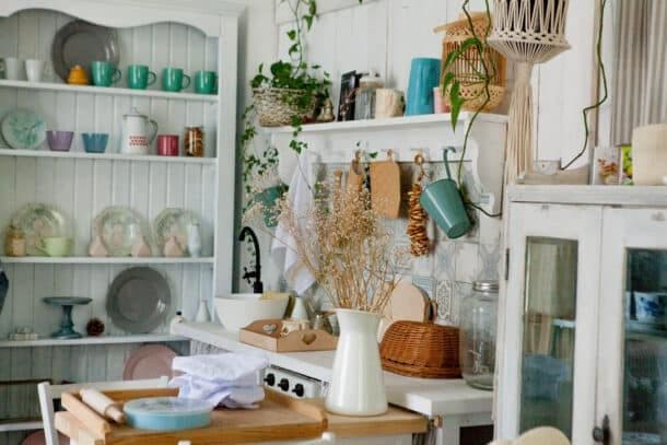 kitchen-shelves-610x407.jpg