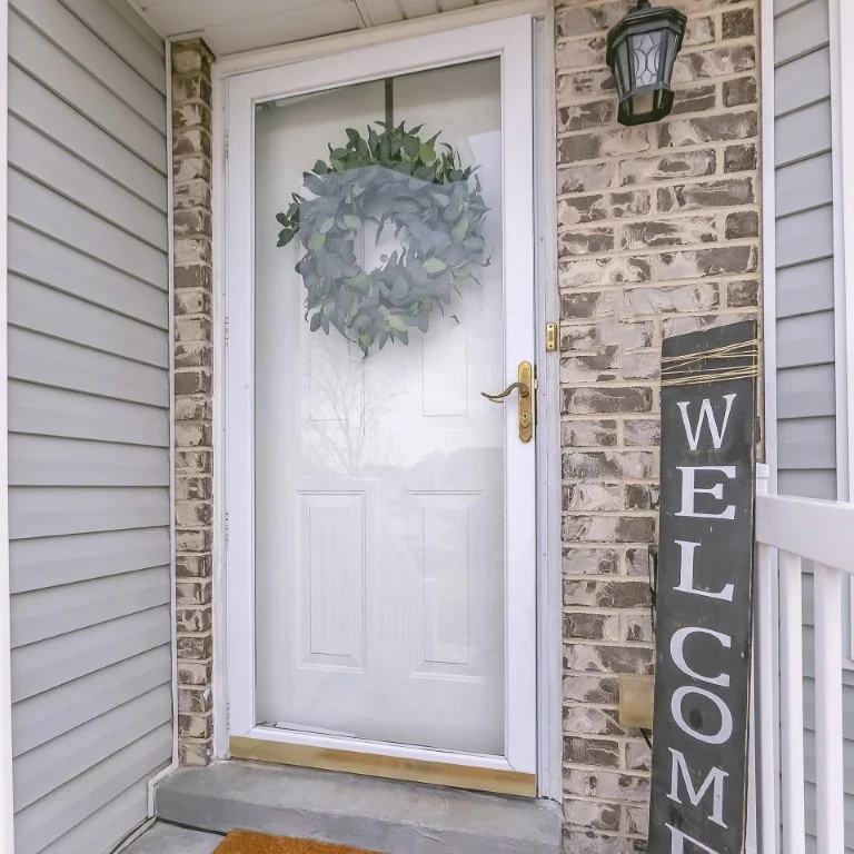 9 Reasons Why You Should Install a Storm Door This Season